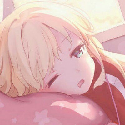 女子晕倒丈夫观望后抱走孩子